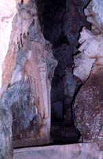 Σπήλαιο Λιμνών, άποψη από το εσωτερικό
