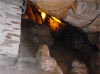 Αποψη από το επιβλητικό σπήλαιο της Αντιπάρου