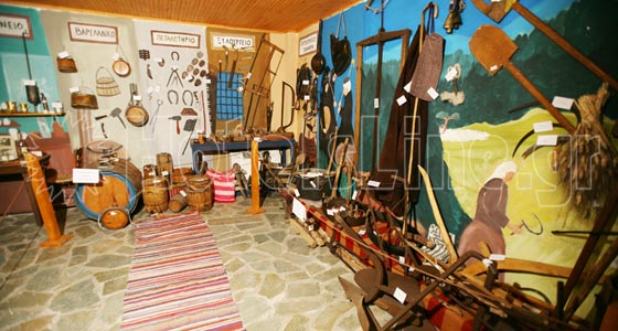 Folklore Museum of Eptalofos. Museums's exhibitions