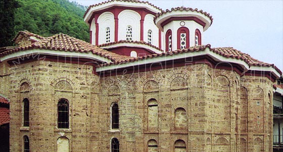 Ιερά μονή Αγίου Βησσαρίωνος στο Δούσικο